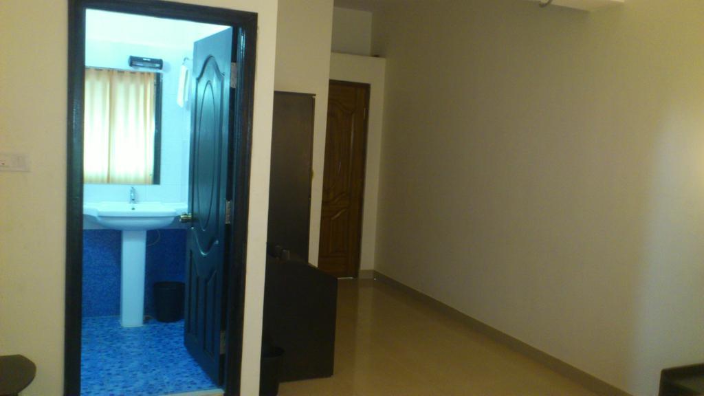 Airport Residency Hotel Devanahalli Bagian luar foto